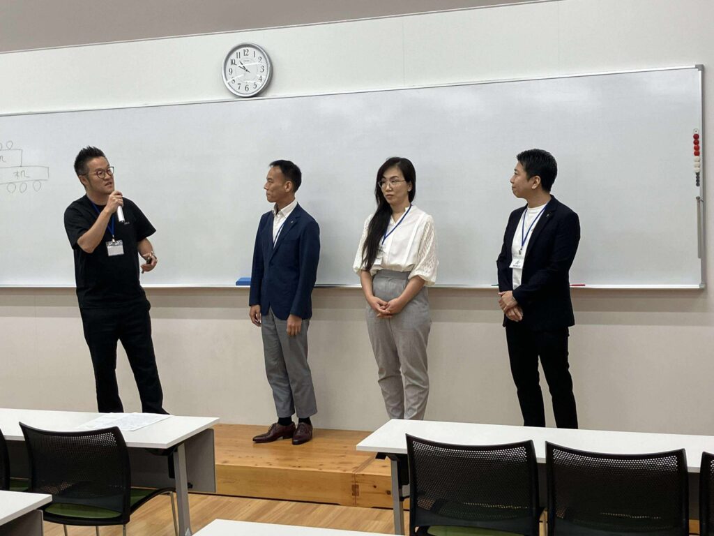 2025年10月　奈良学園大学講義「教職実践演習」に会員が講師として登壇しました1